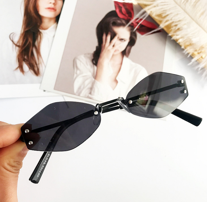 RETRO OVAL VINTAGE SUN GLASSES